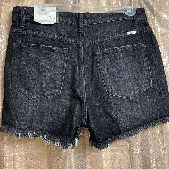 KanCan Wayne black raw hem high rise distressed shorts  11/29 NWT - Picture 10 of 10